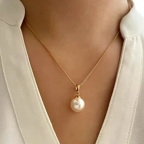 Golden Grace Pearl Jewelry Set